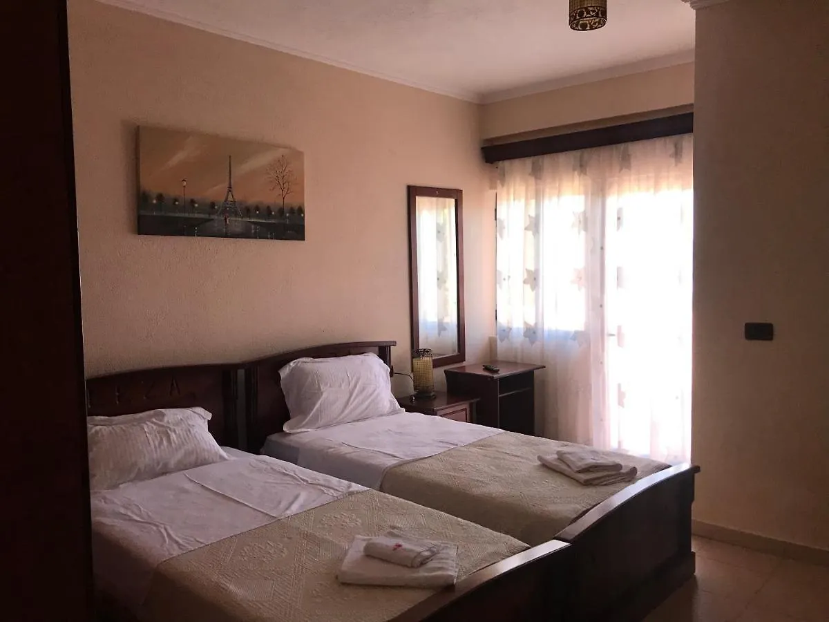 Hotel Restorant Leza Lini