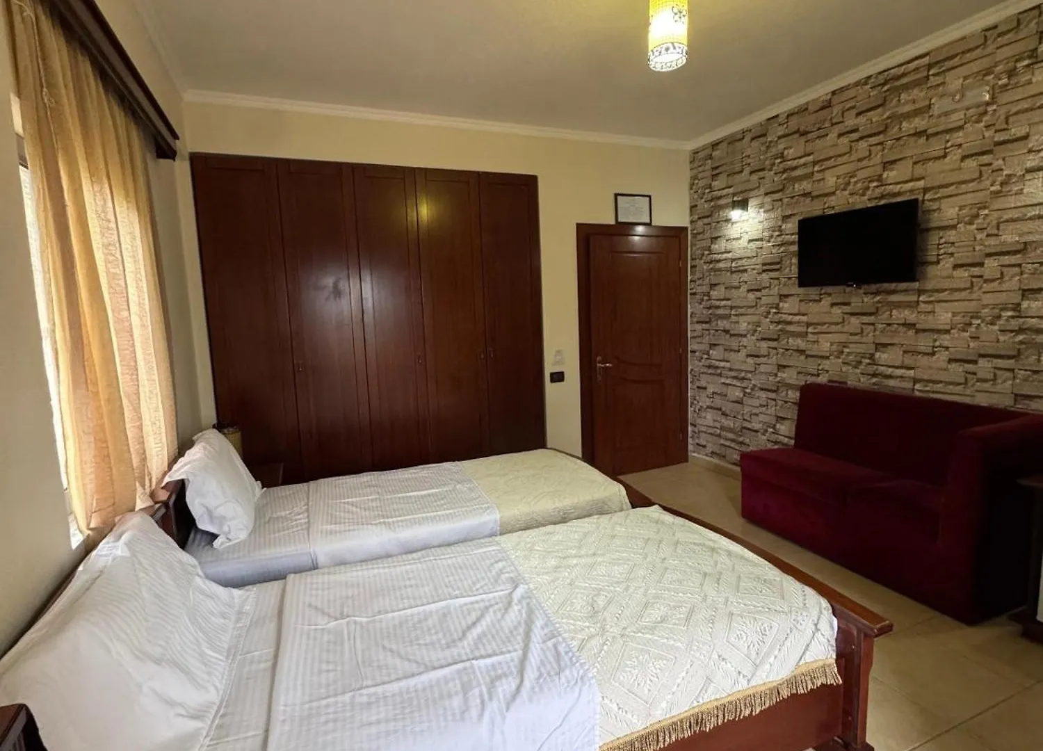 Hotel Restorant Leza Lini