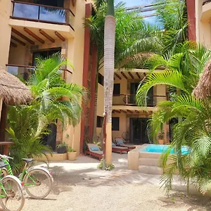 ** Hotel El Jardin Mexique
